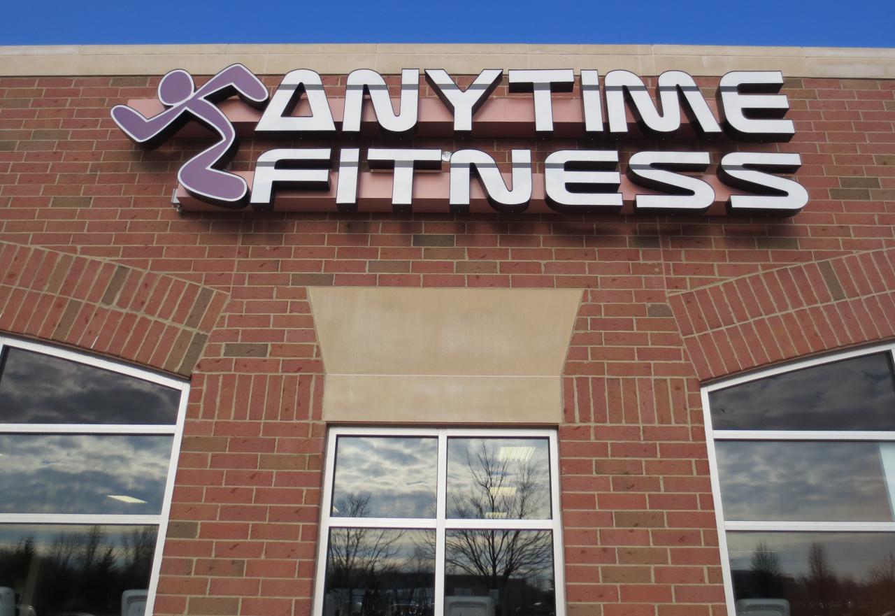 Novi 2903 Gym Images